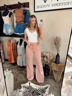 The Wrangler Wanderer 622 Rose Flares